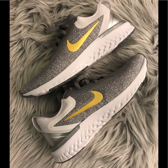 nike odyssey react metallic premium